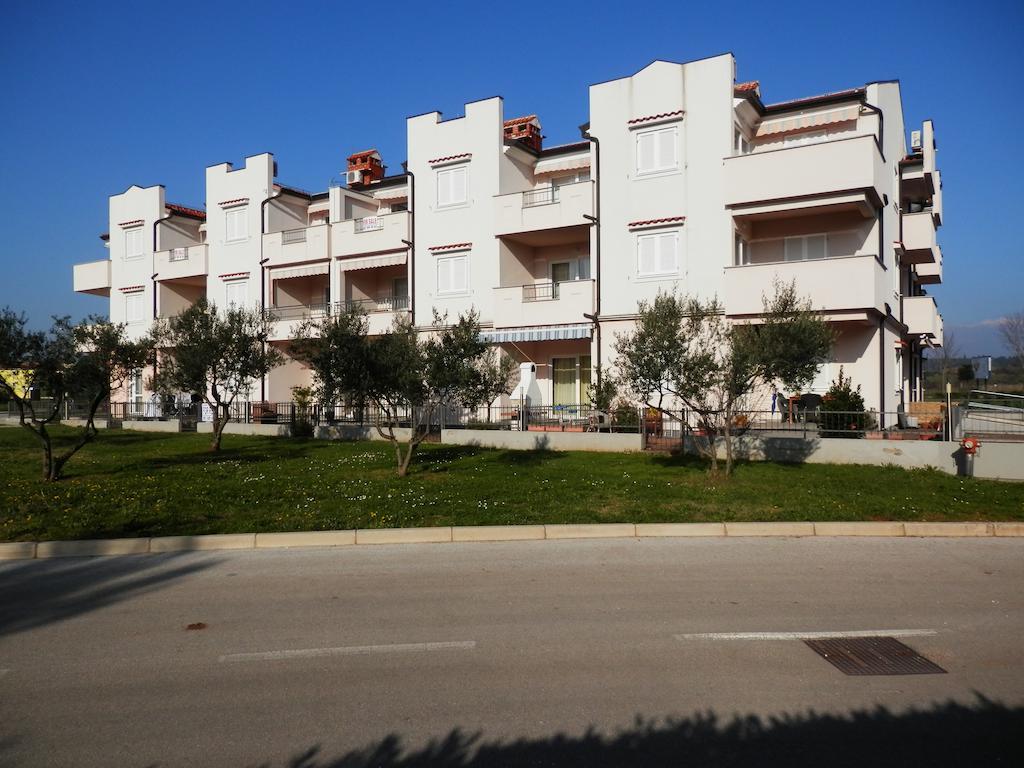 Apartments Nautica Новиград Экстерьер фото